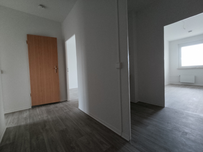 "Wohnen für die Familie: Großzügige 4-Zimmer-Wohnung mit Balkon"