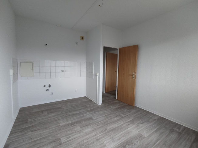 "Wohnen für die Familie: Großzügige 4-Zimmer-Wohnung mit Balkon"