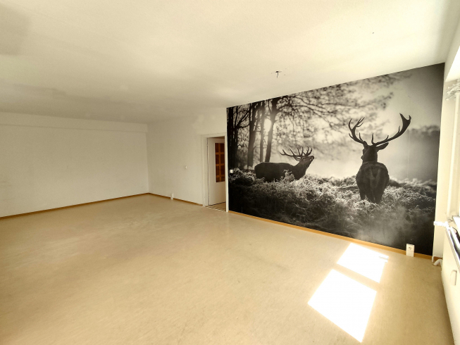 "Geräumige 3-4 Zimmer Wohnung mit guter Aussicht - Ihr neues Zuhause mit viel Platz!"