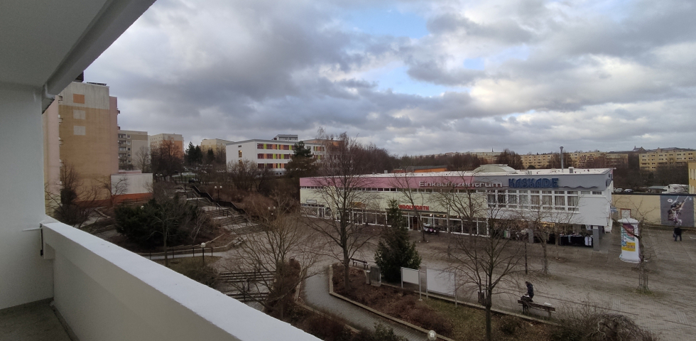 "Wohnen für die Familie: Großzügige 4-Zimmer-Wohnung mit Balkon"