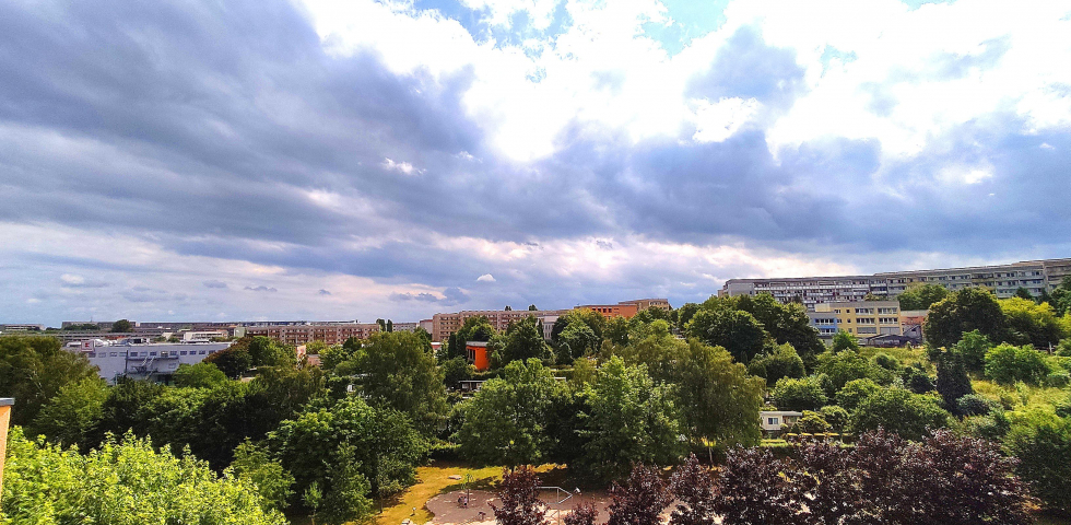 "Geräumige 3-4 Zimmer Wohnung mit guter Aussicht - Ihr neues Zuhause mit viel Platz!"